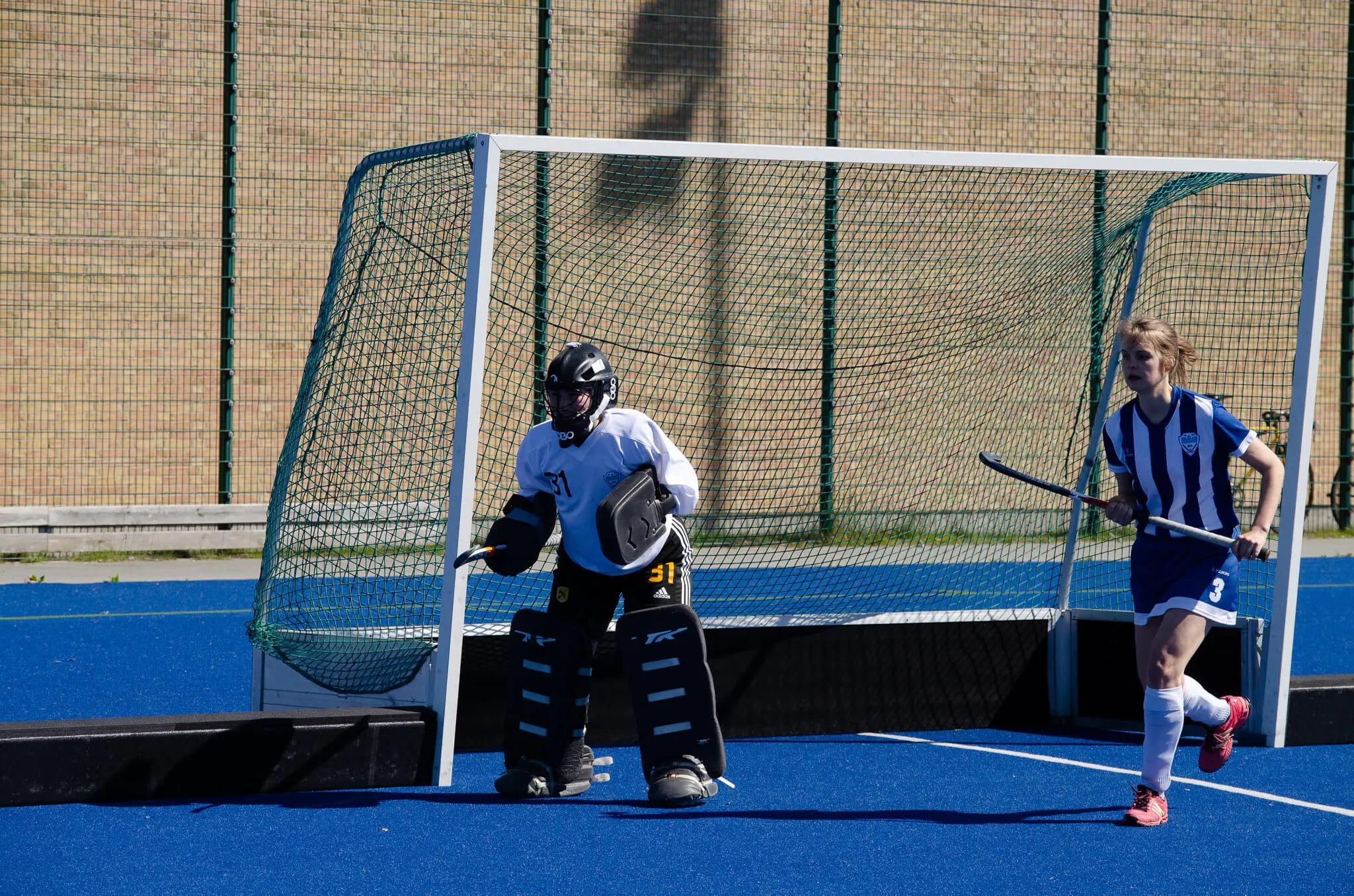 Focused ladies' goalie